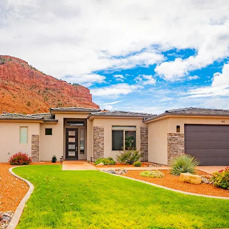 Pet Friendly Southern Utah Luxury Familyhome Views
